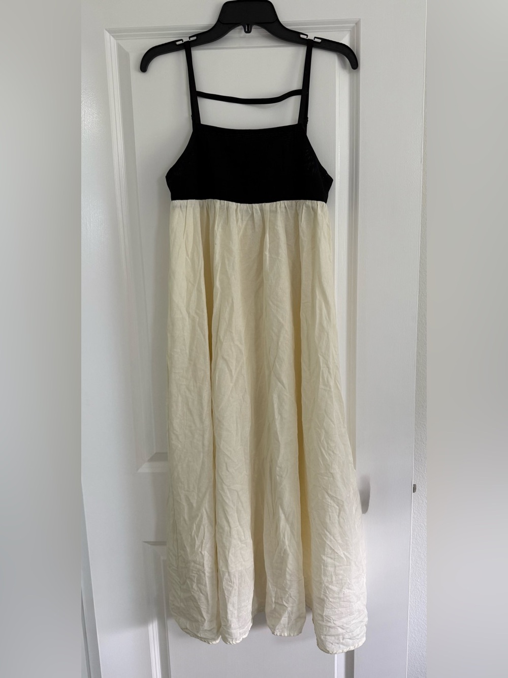 Two-Tone Black and Cream Maxi Dress with Spaghetti Straps Cotten